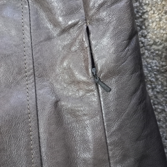 Danier Leather Jacket - deep brown - Picture 4 of 7